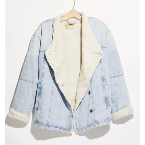 Free People Sherpa Fleeced Twisted Heart Cozy Denim Jacket size Medium - Picture 5 of 15